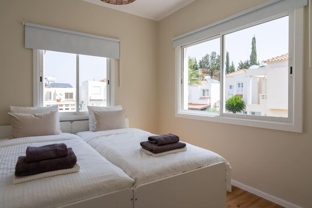 Cozy Nerina Cottage At Harbour Paphos Ngoại thất bức ảnh