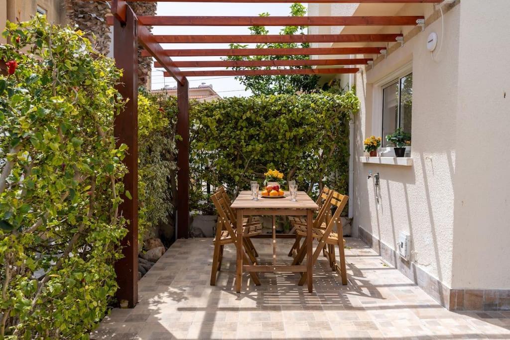 Cozy Nerina Cottage At Harbour Paphos Ngoại thất bức ảnh