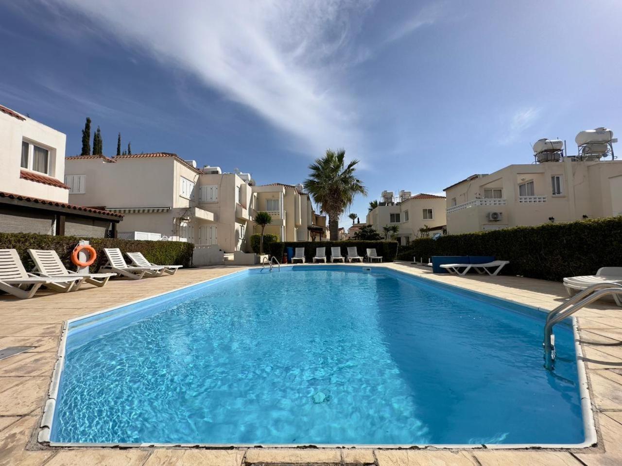 Cozy Nerina Cottage At Harbour Paphos Ngoại thất bức ảnh